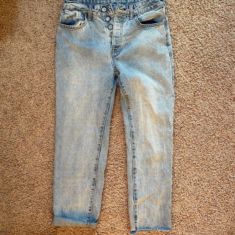 Brandy Melville straight leg jeans